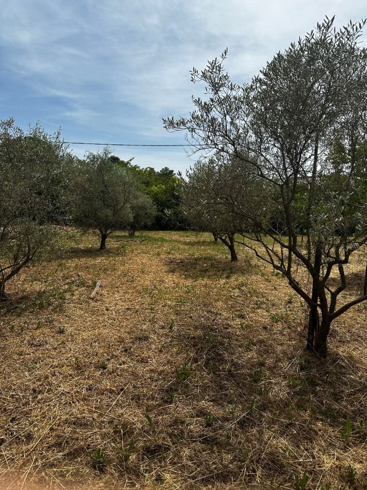 Terrain - Terrain à bâtir () à Aix-en-Provence (13), prix 520 000 €