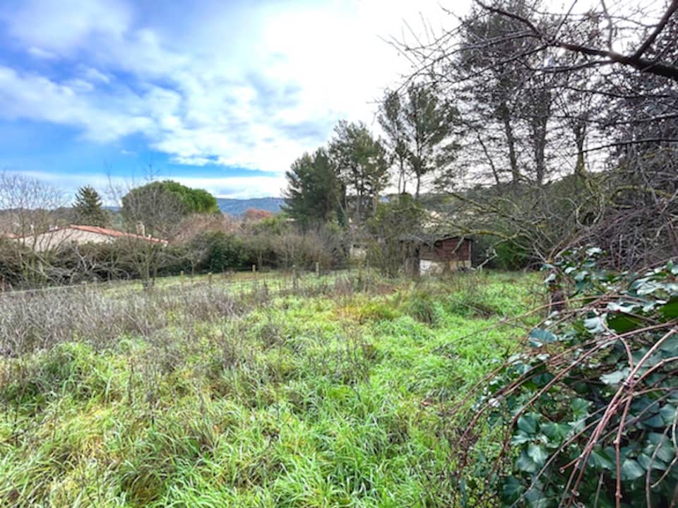 Terrain - Terrain à bâtir  () à Aubagne (13), prix 340 000 €
