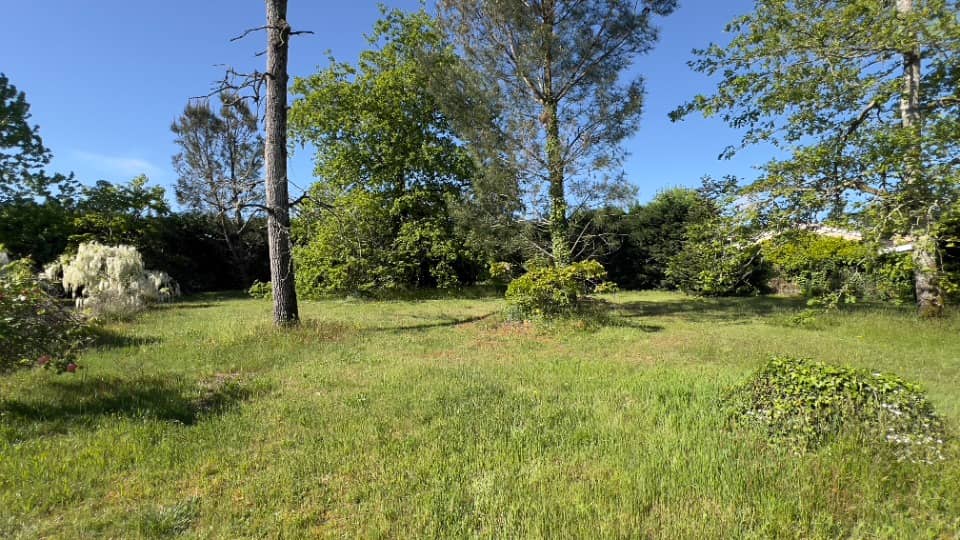 Terrain - Terrain à bâtir () à Léognan, prix 220 000 €