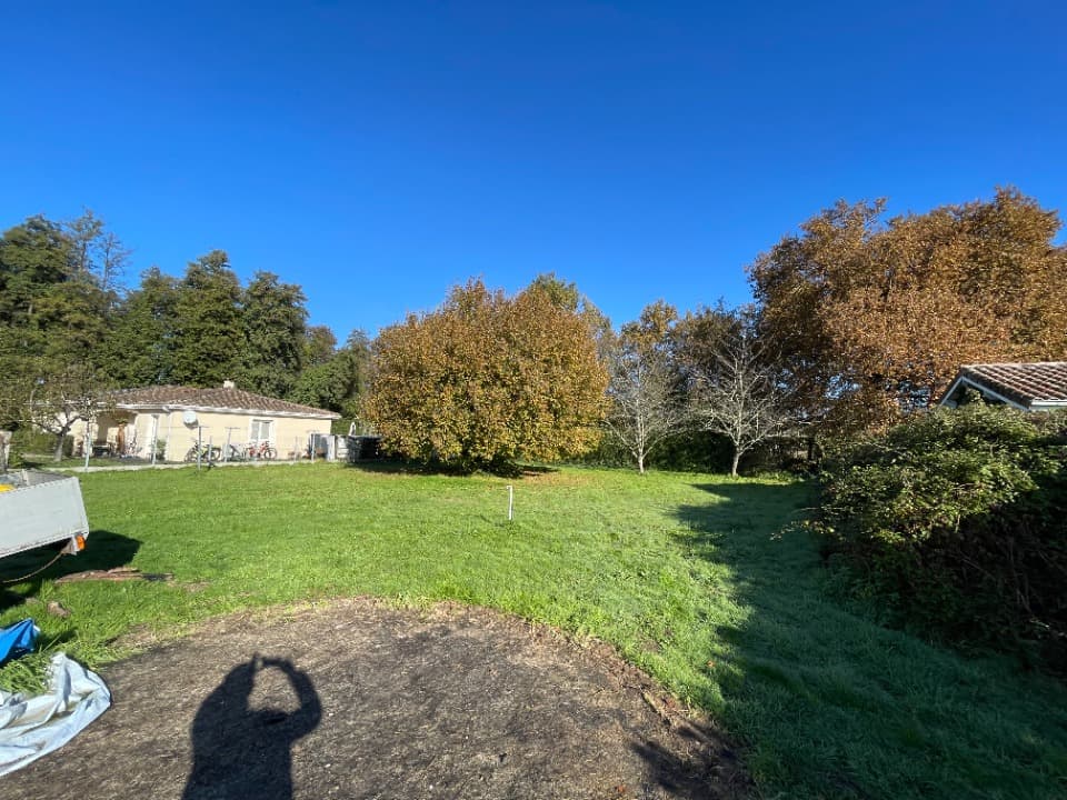 Terrain - Terrain à bâtir () à Villenave-d'Ornon (33), prix 199 000 €