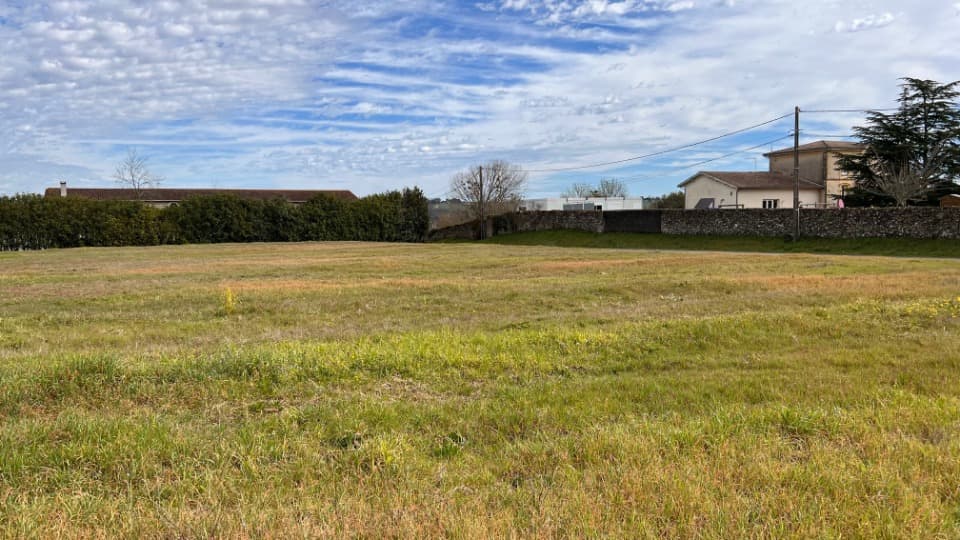 Terrain - Terrain à bâtir () à Landiras (33), prix 75 000 €