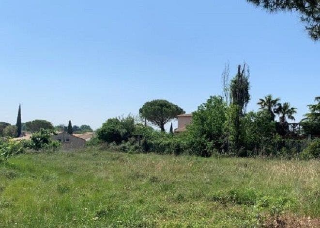Terrain - Terrain à bâtir () à Pélissanne (13), prix 280 000 €