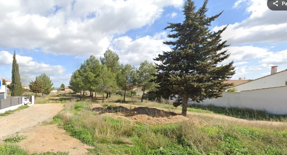 Terrain - Terrain à bâtir Lézignan-Corbières (11200) à Lézignan-Corbières (11), prix 125 000 €