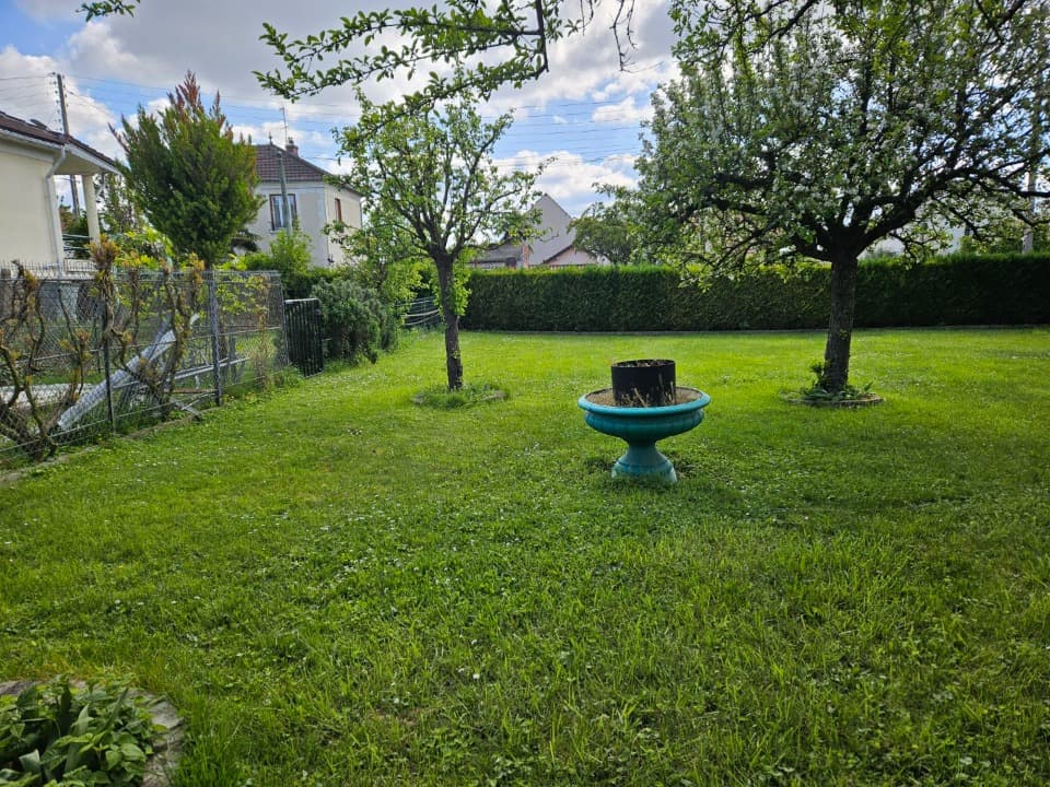 Terrain - Terrain à bâtir  () à Ermont (95), prix 300 000 €