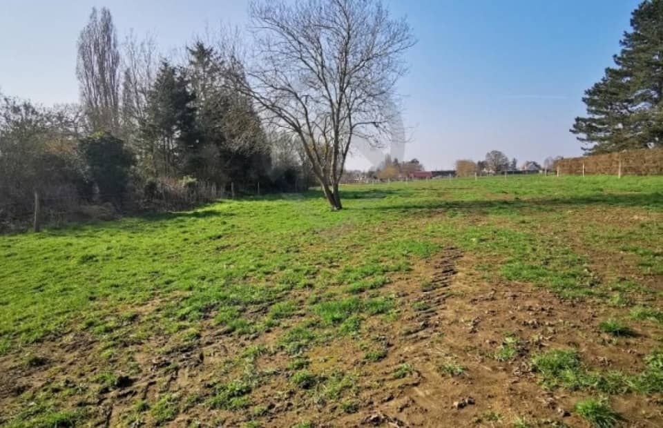 Terrain - Terrain à bâtir () à Péroy-les-Gombries, prix 132 500 €
