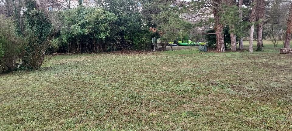 Terrain - Terrain à bâtir () à Sainte-Cécile-les-Vignes (84), prix 135 000 €