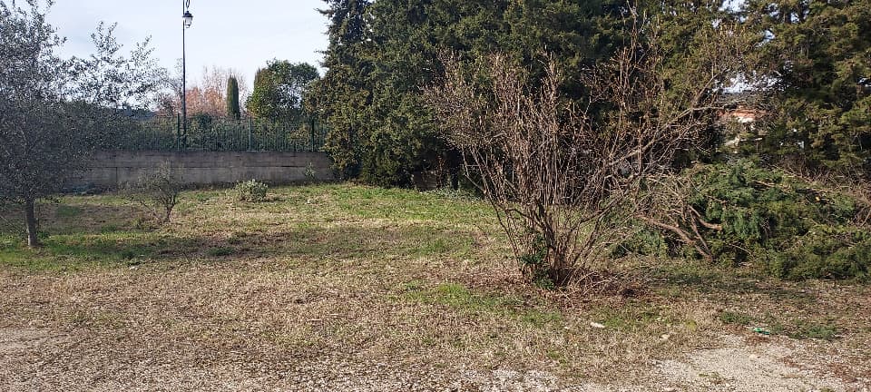 Terrain - Terrain à bâtir () à Lauris (84), prix 147 000 €
