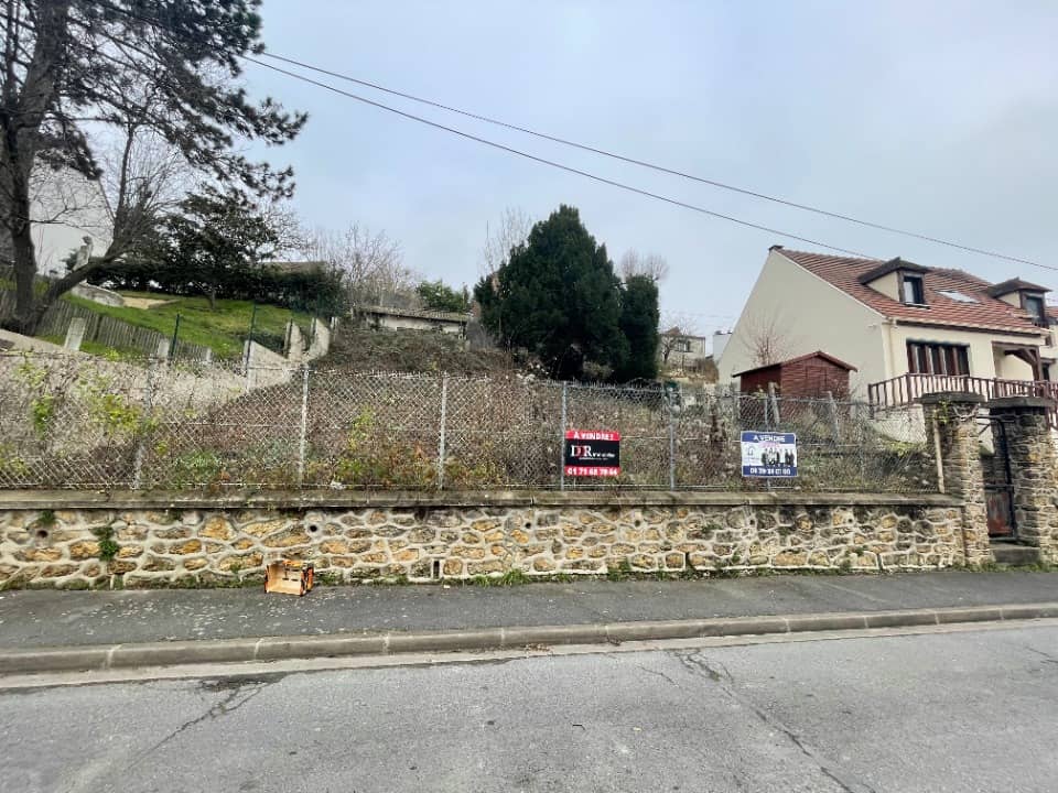 Terrain - Terrain à bâtir Montigny-lès-Cormeilles (95370) à Montigny-lès-Cormeilles (95), prix 176 000 €