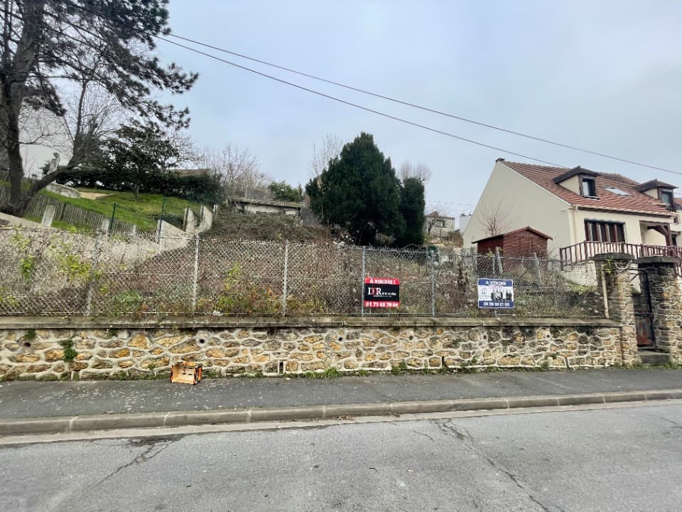 Terrain - Terrain à bâtir Montigny-lès-Cormeilles (95370) à Montigny-lès-Cormeilles (95), prix 176 000 €