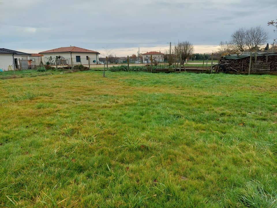 Terrain - Terrain à bâtir Saint-Étienne-de-Tulmont (82410) à Saint-Étienne-de-Tulmont (82), prix 80 000 €