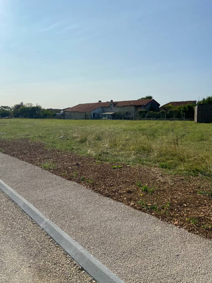 Terrain - Terrain à bâtir () à Fontclaireau (16), prix 28 776 €