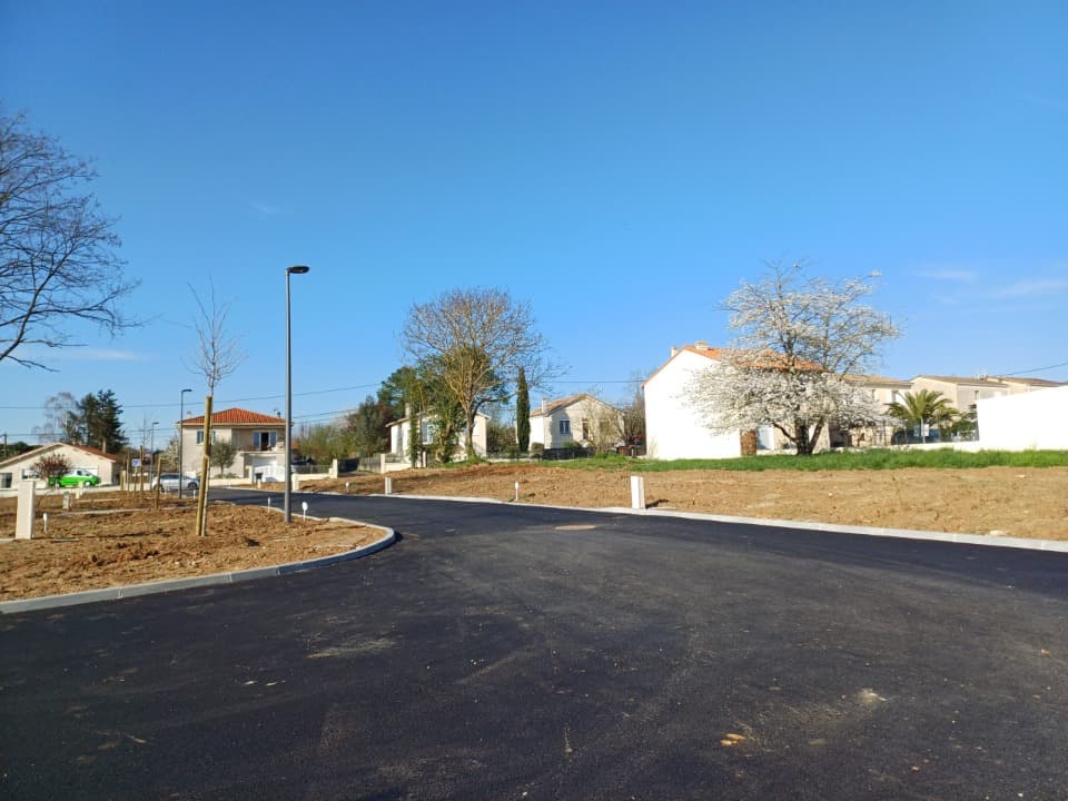 Terrain - Terrain à bâtir Gond-Pontouvre (16160) à Gond-Pontouvre (16), prix 47 000 €