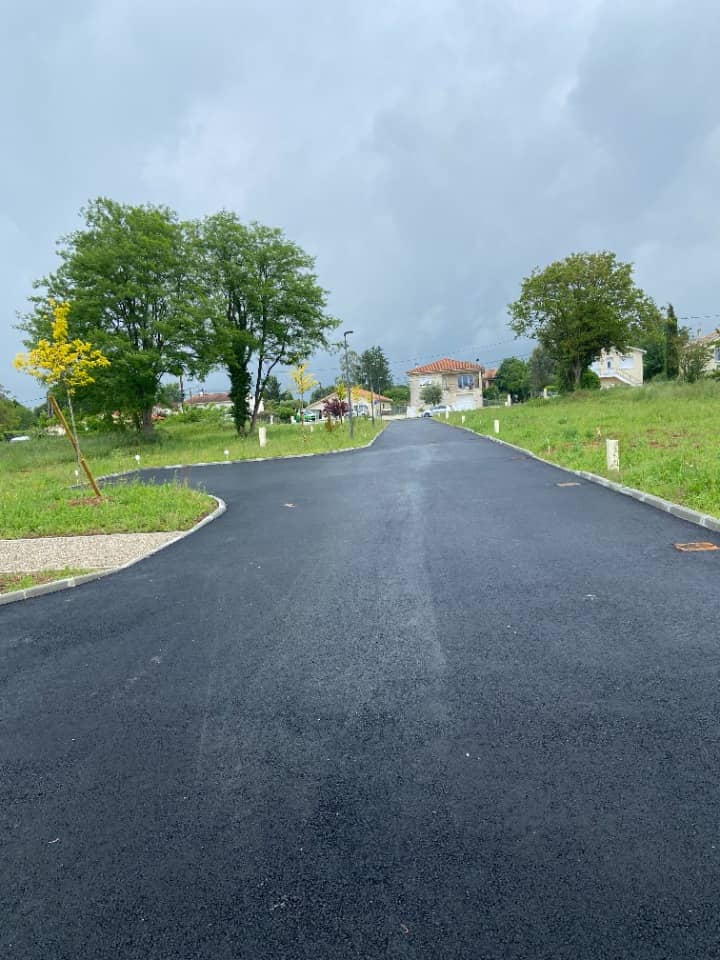 Maison neuve - Terrain à bâtir Gond-Pontouvre (16160) à Gond-Pontouvre, prix 129 500 €