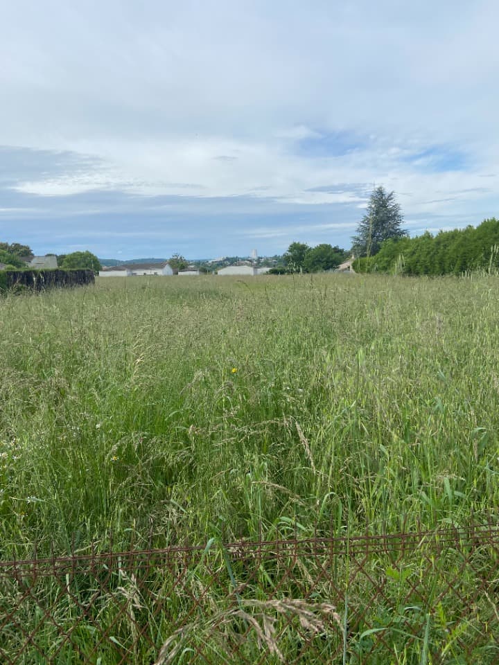 Terrain - Terrain à bâtir Saint-Yrieix-sur-Charente (16710) à Saint-Yrieix-sur-Charente (16), prix 48 500 €