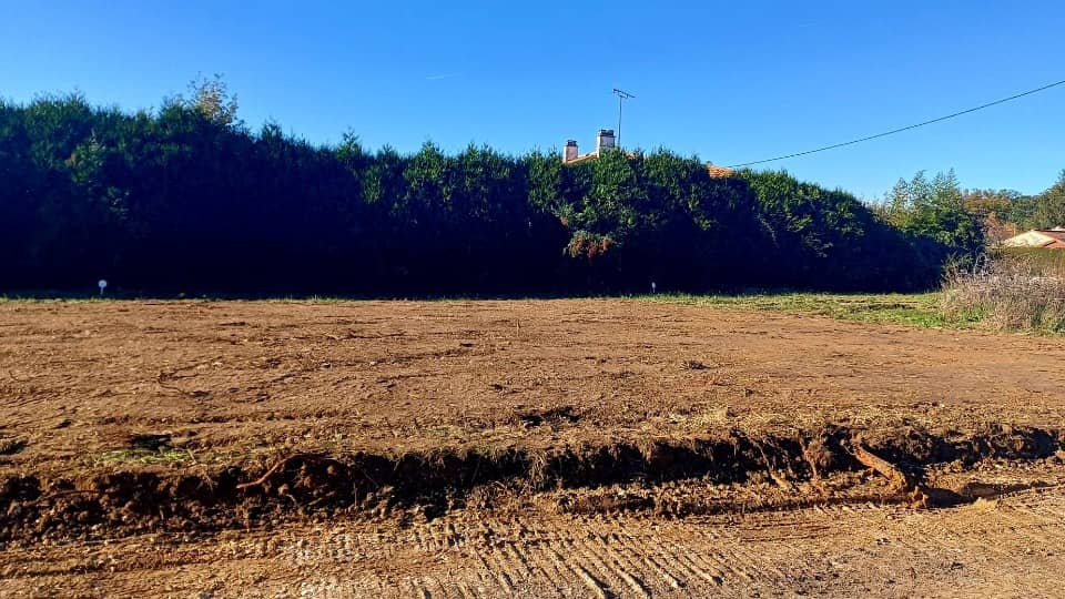 Terrain - Terrain à bâtir Saint-Yrieix-sur-Charente (16710) à Saint-Yrieix-sur-Charente, prix 48 500 €