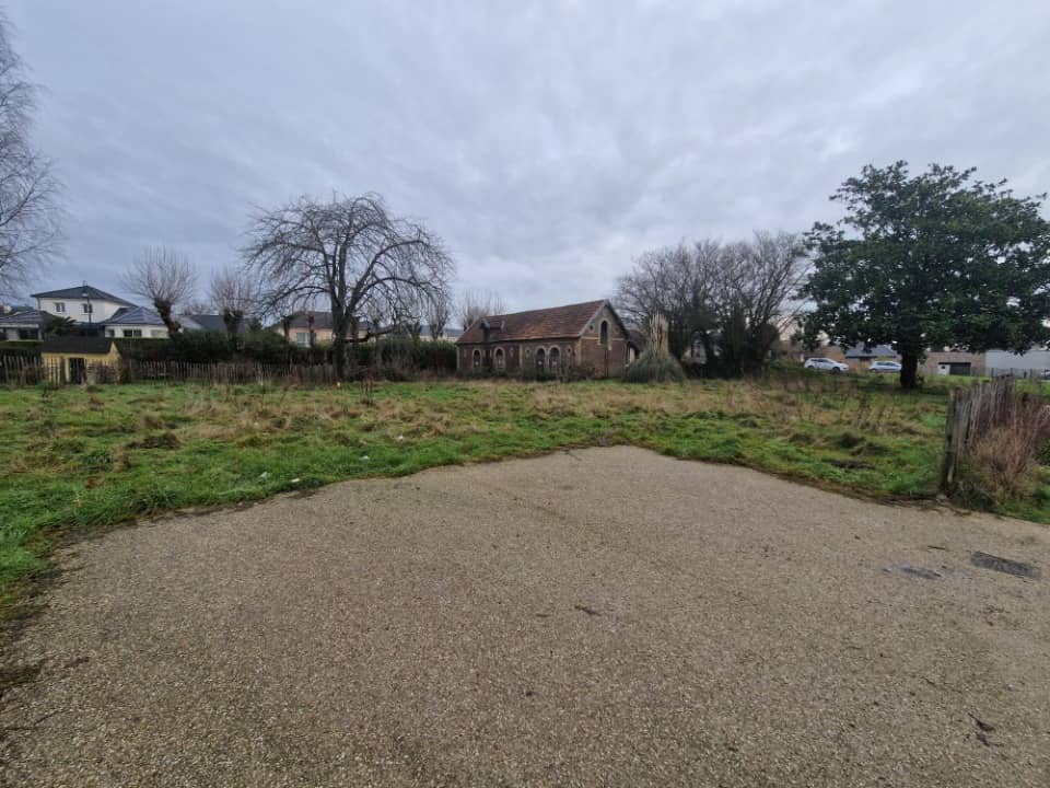 Terrain - Terrain à bâtir () à Saint-Martin-du-Manoir, prix 136 000 €