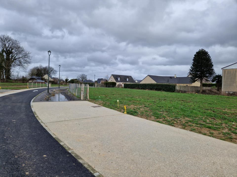 Terrain - Terrain à bâtir () à Saint-Laurent-de-Brèvedent (76), prix 120 000 €