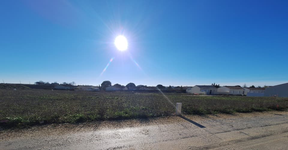 Terrain - Terrain à bâtir () à Semussac (17), prix 75 000 €