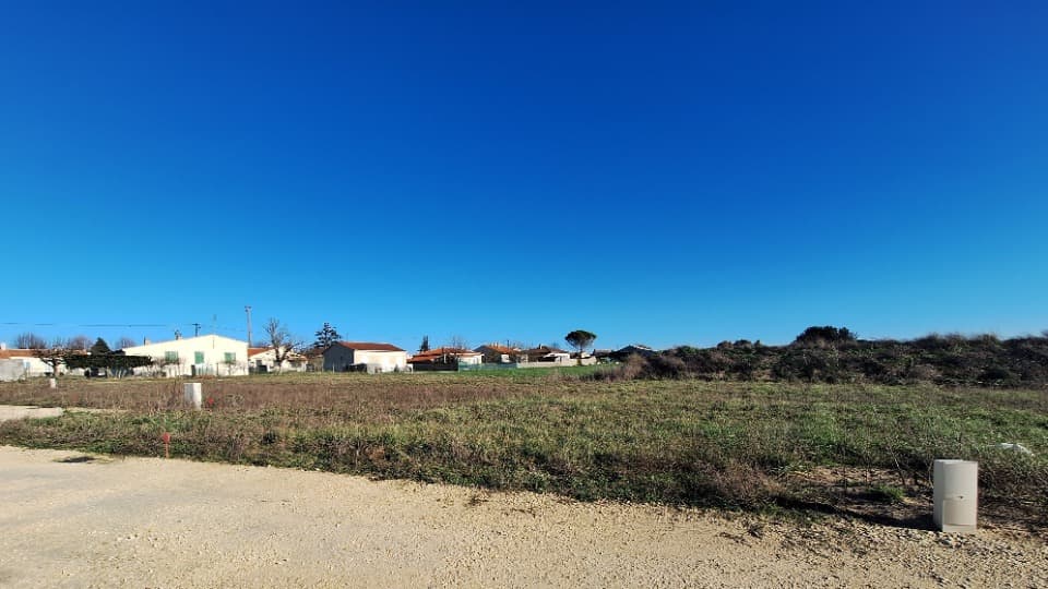Terrain - Terrain à bâtir () à Semussac (17), prix 80 000 €