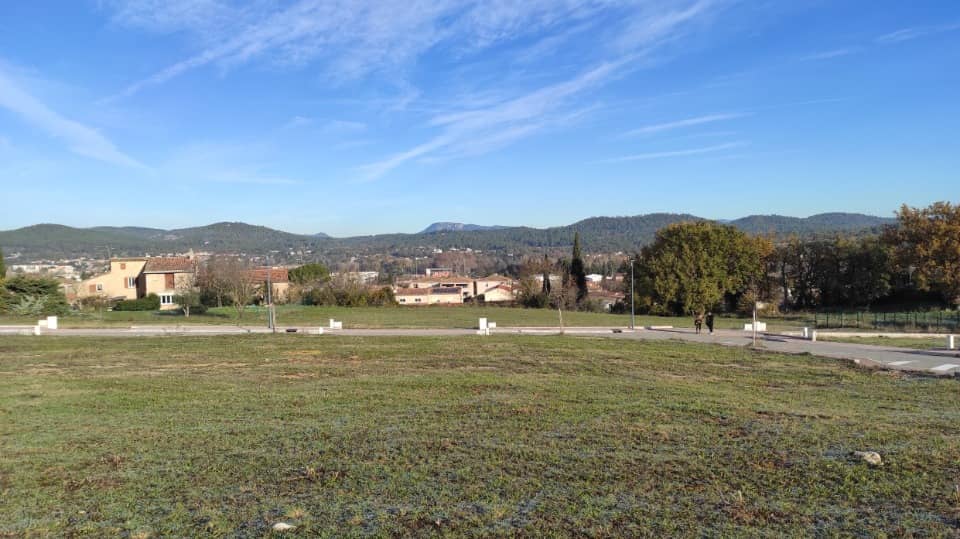 Terrain - Terrain à bâtir  () à Brignoles (83), prix 119 973 €