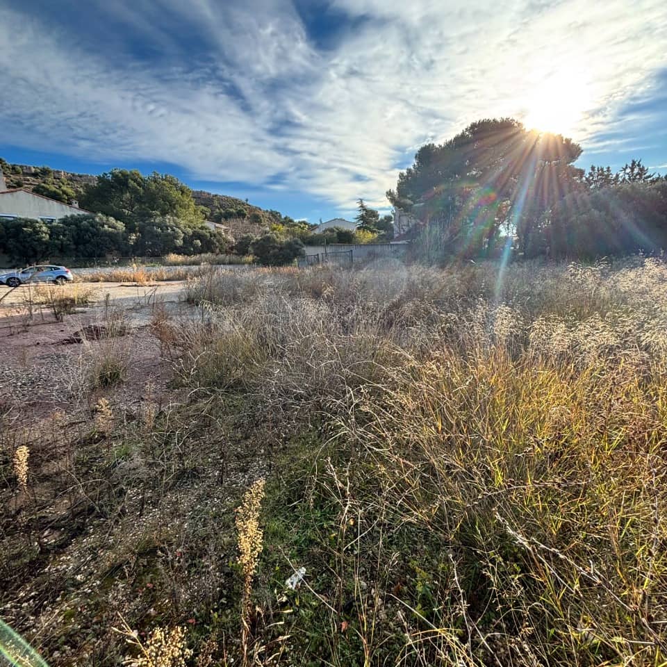 Terrain - Terrain à bâtir Peyrolles-en-Provence (13860) à Peyrolles-en-Provence (13), prix 210 000 €