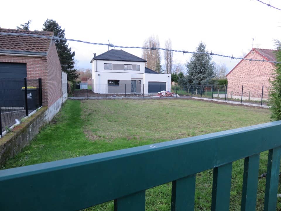Terrain - Terrain à bâtir () à Ostricourt (59), prix 65 000 €