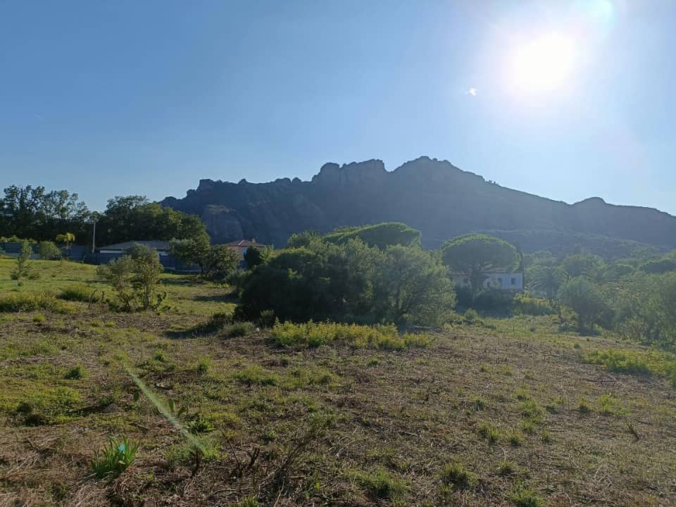 Terrain - Terrain à bâtir Roquebrune-sur-Argens (83520) à Roquebrune-sur-Argens (83), prix 280 000 €