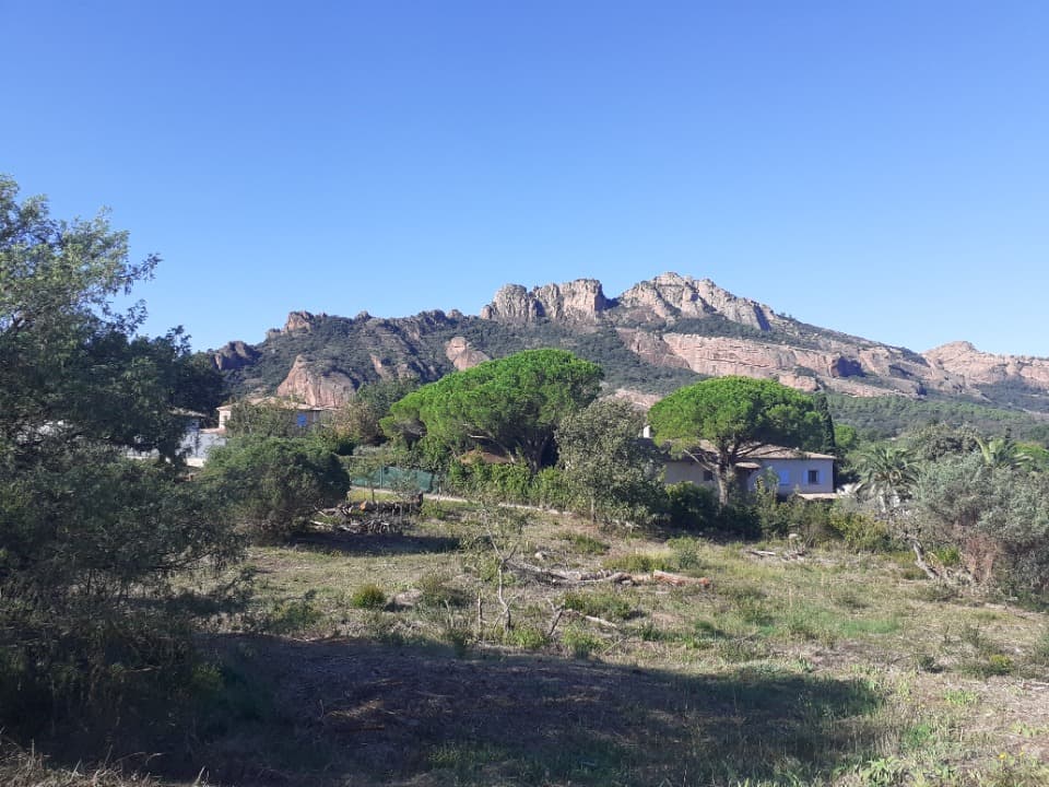Terrain - Terrain à bâtir Roquebrune-sur-Argens (83520) à Roquebrune-sur-Argens (83), prix 260 000 €