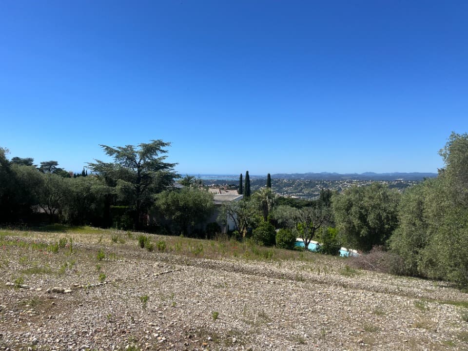 Terrain - Terrain à bâtir () à Nice (63), prix 430 000 €