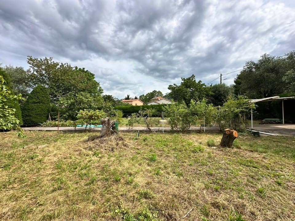 Terrain - Terrain à bâtir Levens (06670) à Levens (66), prix 220 000 €