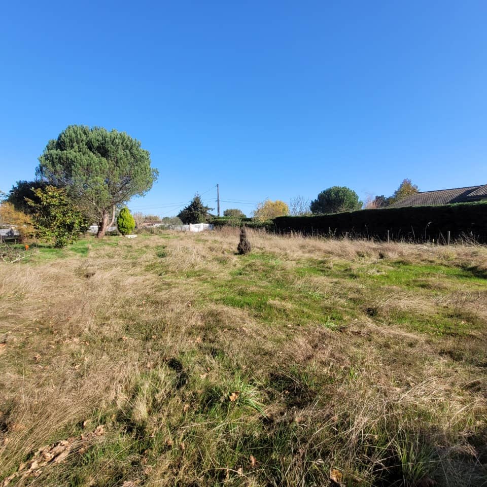 Terrain - Terrain à bâtir Ambarès-et-Lagrave (33440) à Ambarès-et-Lagrave (33), prix 95 000 €