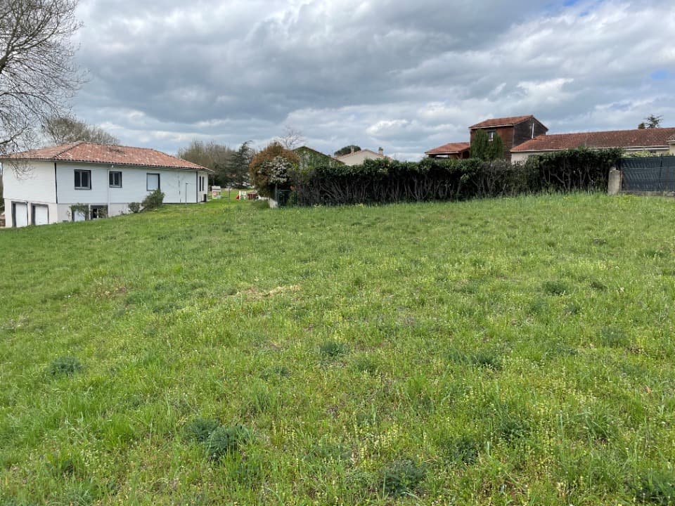 Terrain - Terrain à bâtir Viviers-lès-Montagnes (81290) à Viviers-lès-Montagnes (81), prix 45 000 €