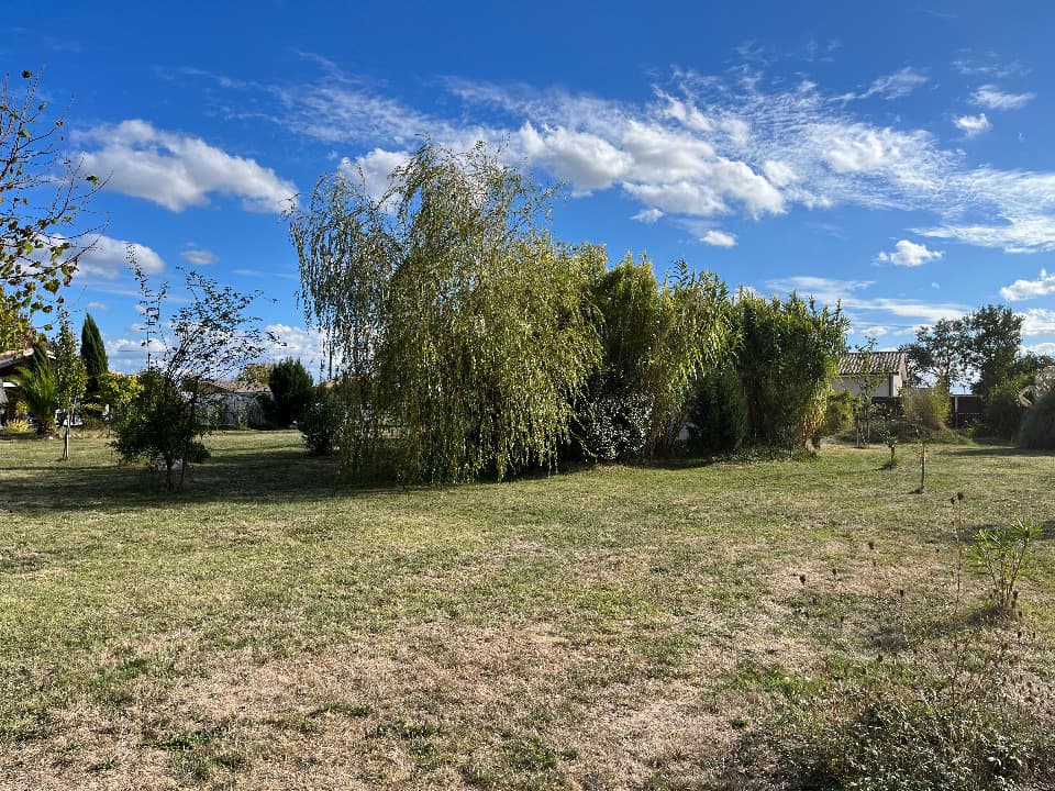 Terrain - Terrain à bâtir Lugon-et-l'Île-du-Carnay (33240) à Lugon-et-l'Île-du-Carnay (33), prix 74 000 €