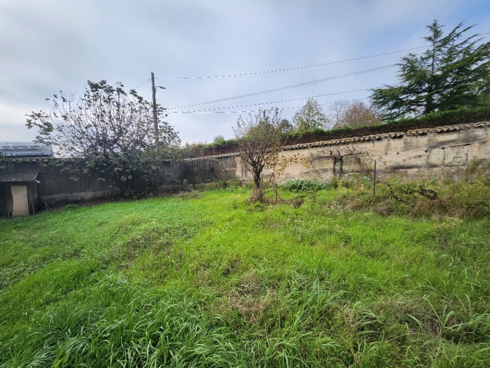 Terrain - Terrain à bâtir () à Vaulx-en-Velin (69), prix 185 000 €