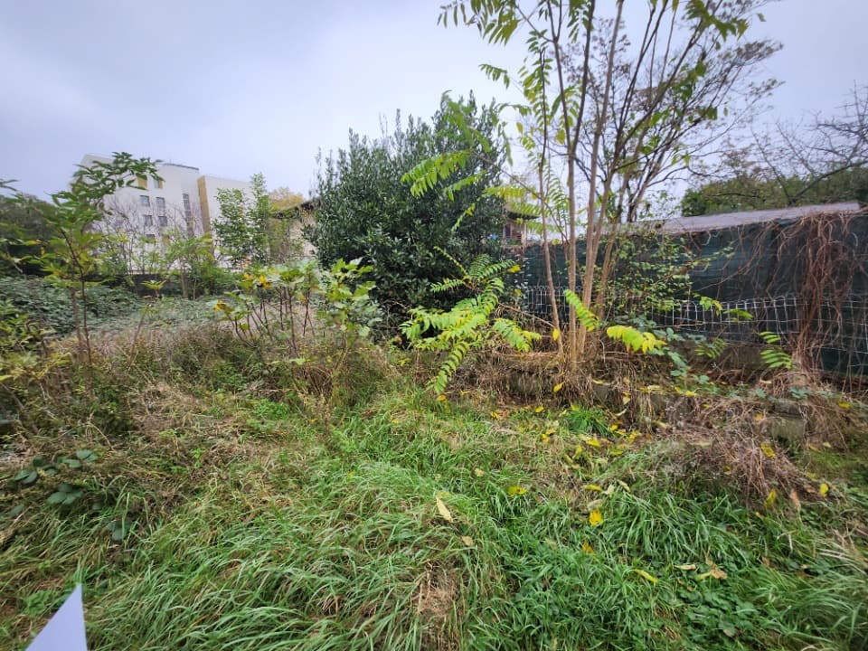 Terrain - Terrain à bâtir () à Vaulx-en-Velin (69), prix 205 000 €