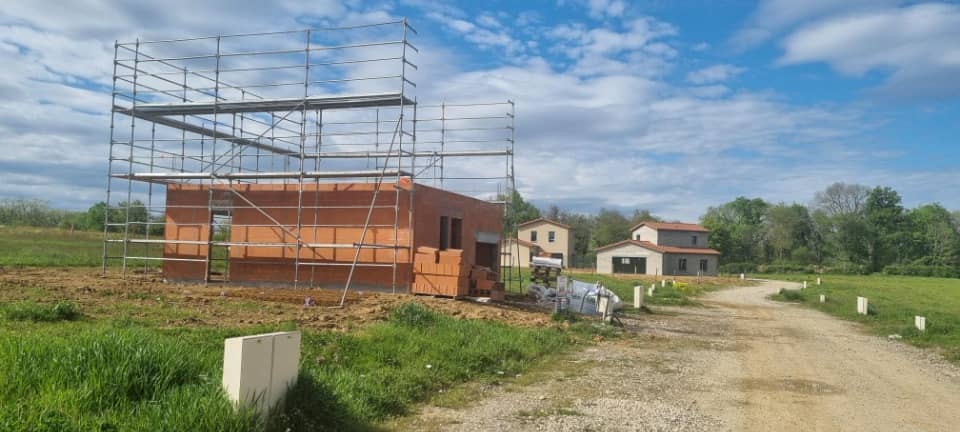 Terrain - Terrain à bâtir  () à Montanay (69), prix 169 000 €