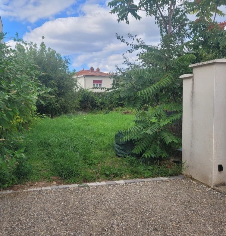 Terrain - Terrain à bâtir  () à Saint-Priest (69), prix 265 000 €