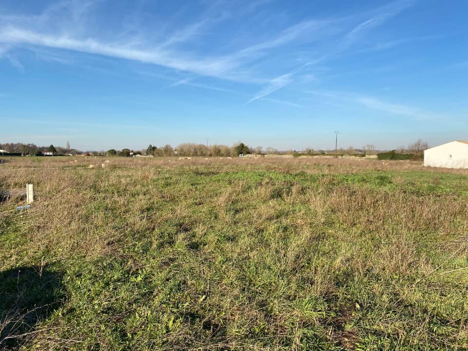 Terrain - Terrain à bâtir () à Port-d'Envaux (17), prix 60 000 €