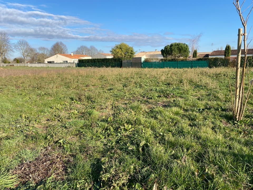 Terrain - Terrain à bâtir Pisany (17600) à Pisany (17), prix 58 000 €