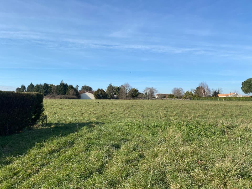 Terrain - Terrain à bâtir () à Corme-Royal (17), prix 50 180 €