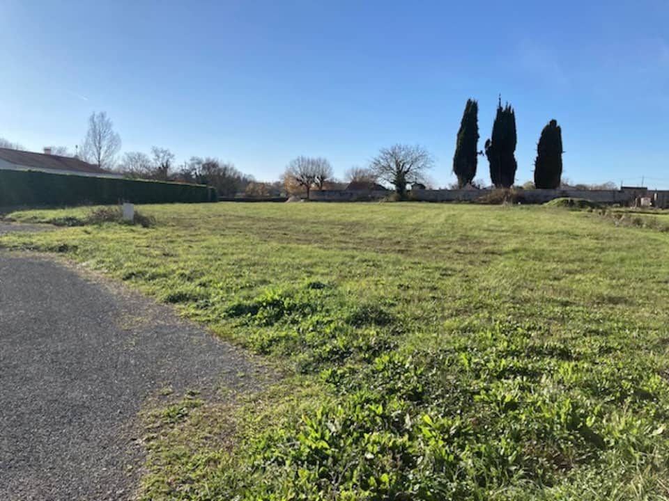 Terrain - Terrain à bâtir Colombiers (17460) à Colombiers, prix 36 120 €