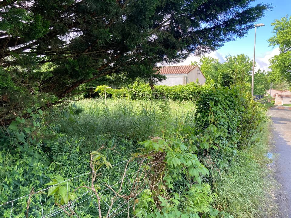 Terrain - Terrain à bâtir Chaniers (17610) à Chaniers, prix 57 300 €