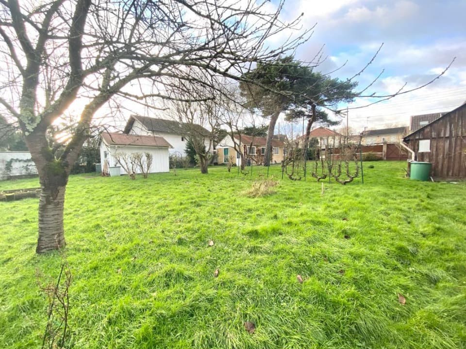 Terrain - Terrain à bâtir Villecresnes (94440) à Villecresnes (94), prix 399 000 €