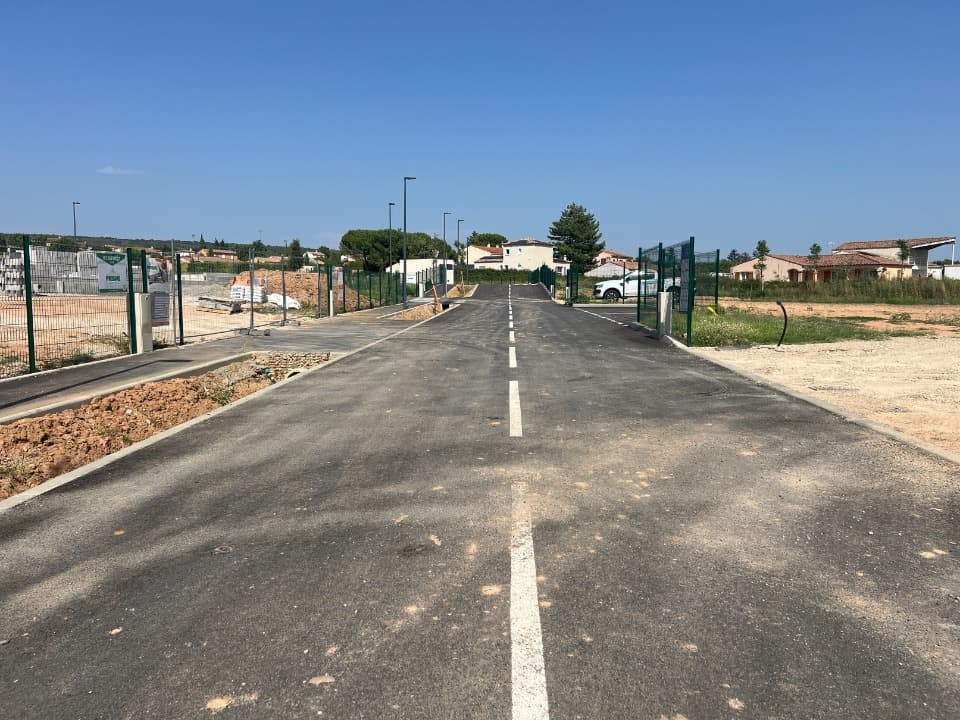 Terrain - Terrain à bâtir  () à Pourrières (83), prix 199 000 €