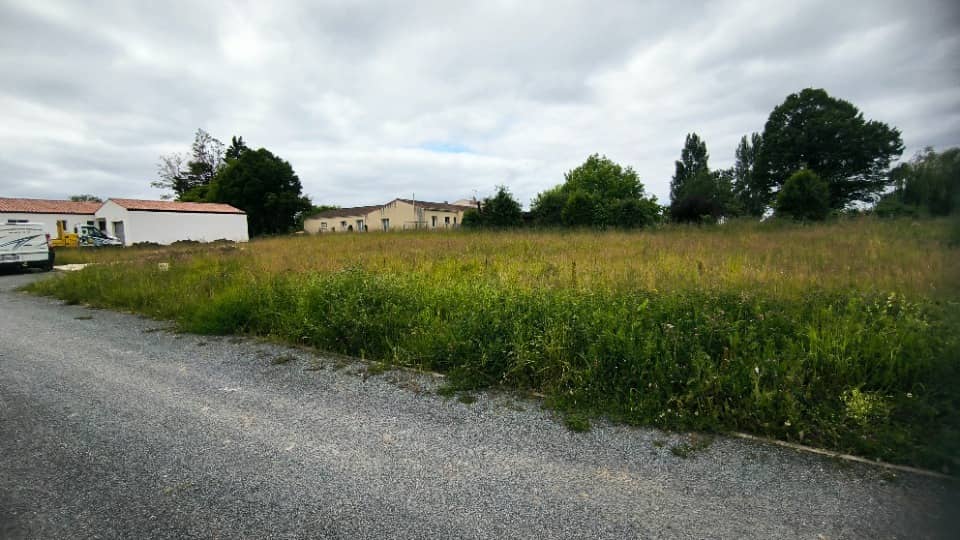 Maison neuve - Terrain à bâtir Saintes (17100) à Saintes (17), prix 155 600 €
