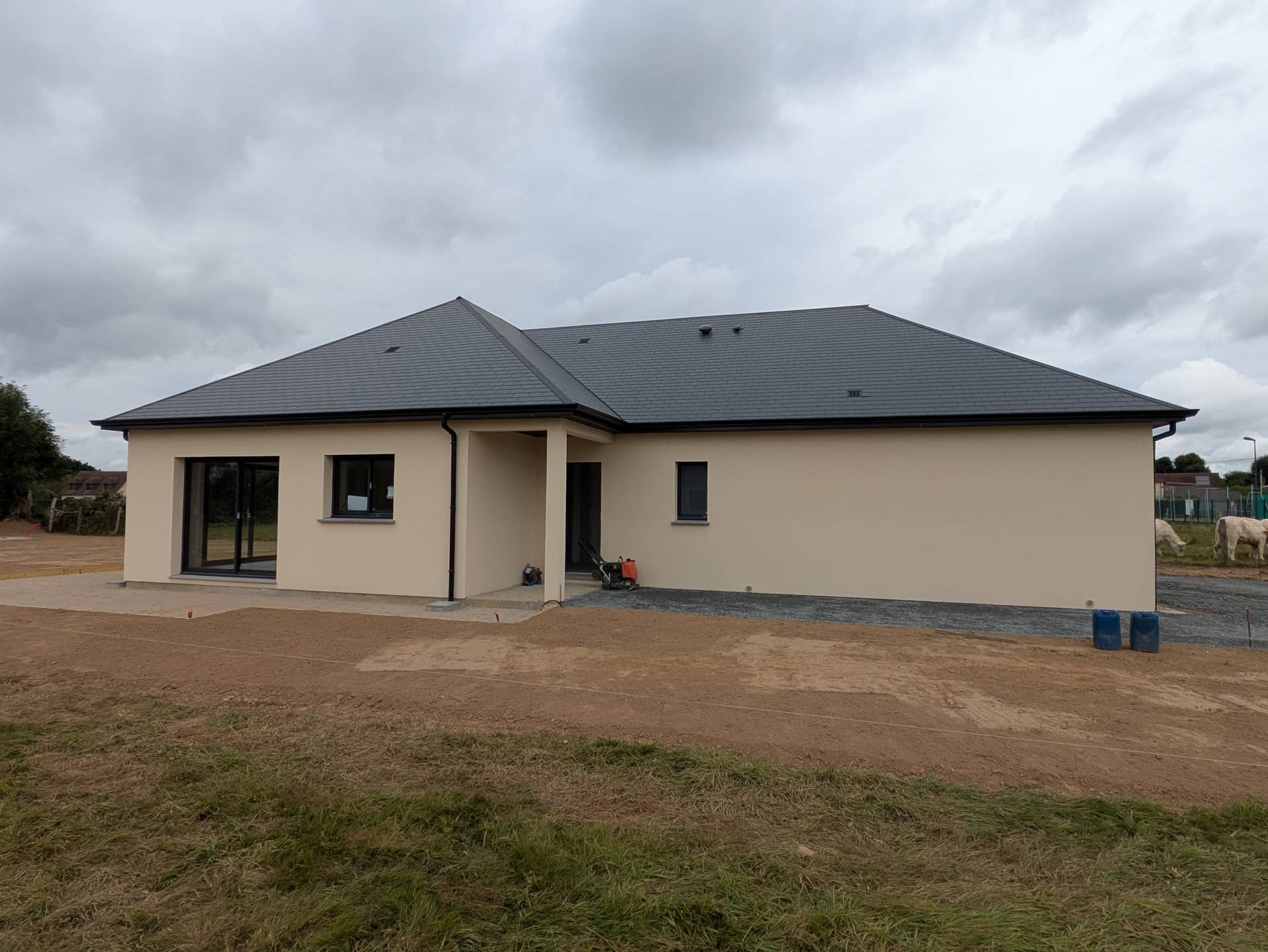 Maison neuve - à Frénouville, prix 295 150 €