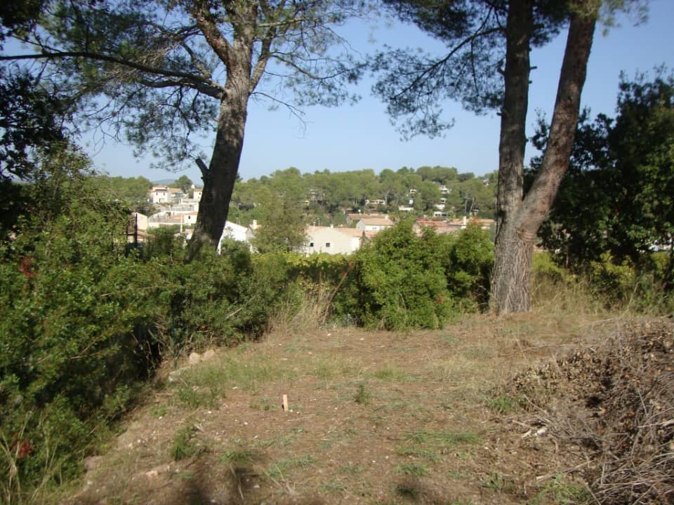 Terrain - Terrain à bâtir  () à Hyères (83), prix 245 000 €