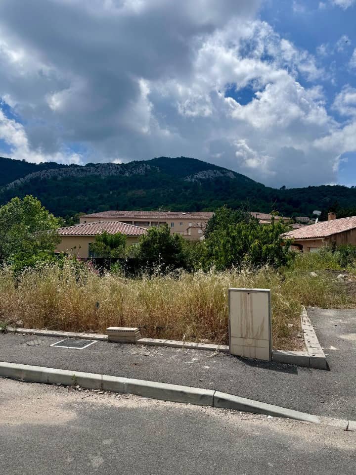 Terrain - Terrain à bâtir Saint-Savournin (13119) à Saint-Savournin (13), prix 200 000 €