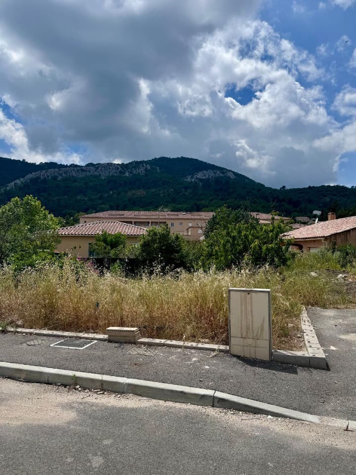 Terrain - Terrain à bâtir Saint-Savournin (13119) à Saint-Savournin (13), prix 200 000 €