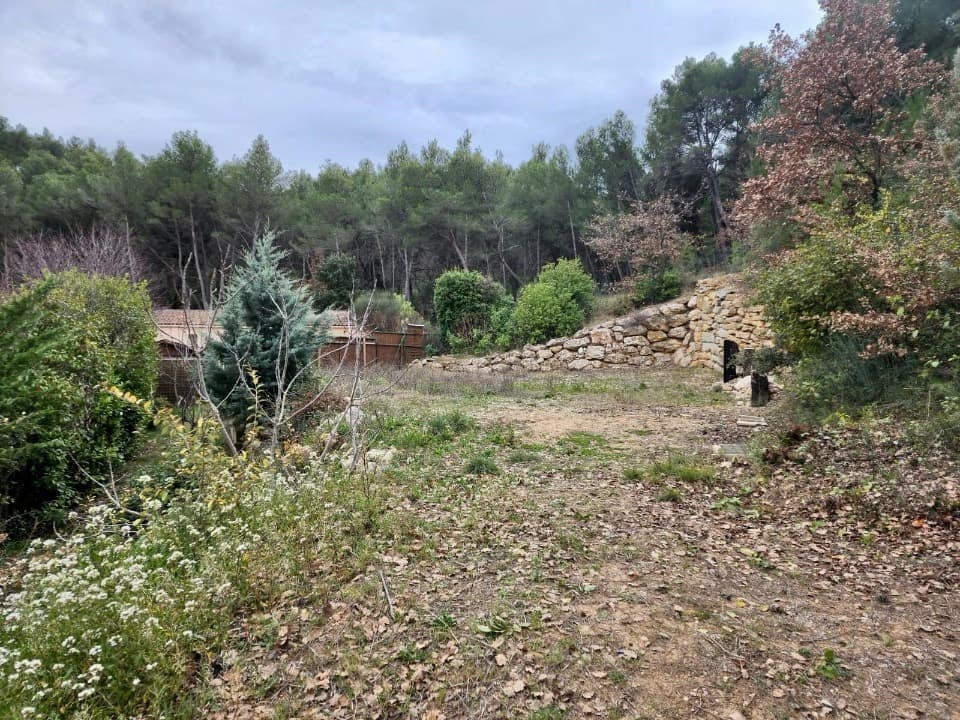 Terrain - Terrain à bâtir La Roque-d'Anthéron (13640) à La Roque-d'Anthéron (13), prix 142 000 €